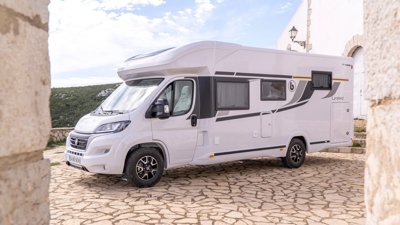 Autocaravana Perfilada Benimar 495 em aluguer em San Sebastián De Los Reyes