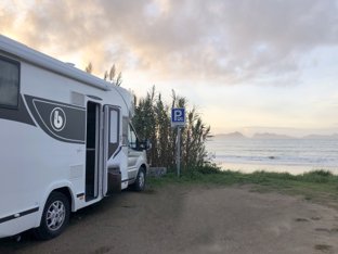 RV Low profile Benimar Tessoro 463 170cv For rent in Vigo