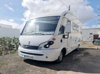 Vollintegriertes Wohnmobil Bürstner Elegance  zu vermieten in Teguise