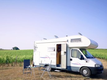 Alkoven Wohnmobil Challenger 123 zu vermieten in Dresden