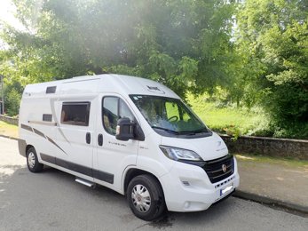 Fourgon aménagé Mclouis Menfys en location à Portet-Sur-Garonne