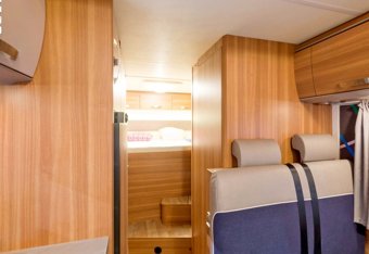 Camper Mansardato Weinsberg 700 Dg condiviso a Innenstadt