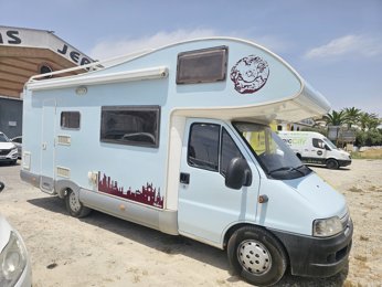 Alkoof camper Mclouis Glen vv560 Te huur in Jerez De La Frontera