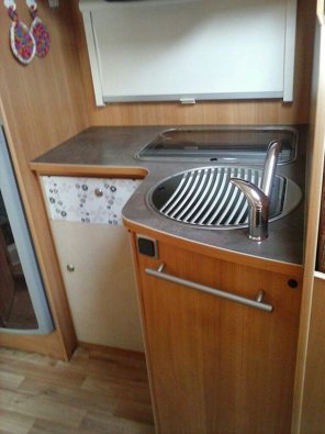 Aluguer de Autocaravana Perfilada Challenger Genesis 48