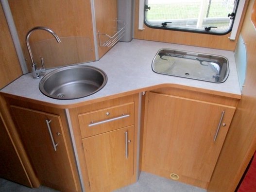 Aluguer de Autocaravana capucino Bavaria A72 Bt