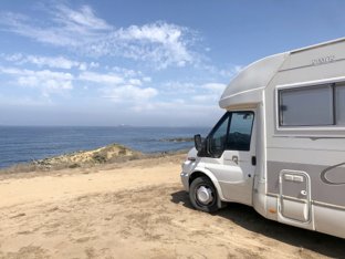 Wohnmobil Teilintegriert Rimor Sailer 645 TC Transit 350 zu vermieten in Maia