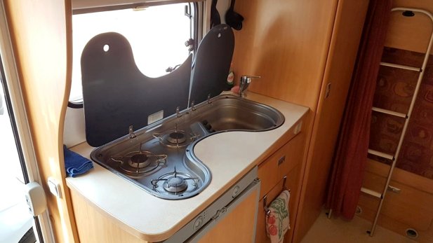 Aluguer de Autocaravana capucino Challenger Genesis 43