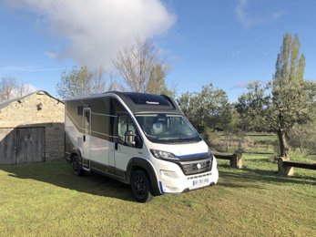Camper gran volumen Chausson x550 En alquiler en Bordeaux
