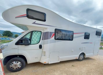 Camping-car Capucine Rimor Seal 9 en location à Marlioz