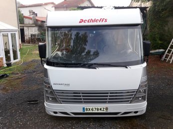 integraal camper Dethleffs I 5836 Te huur in Les Martres-D'Artière