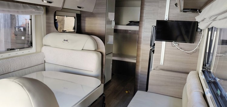 Vermietung von Vollintegriertes Wohnmobil