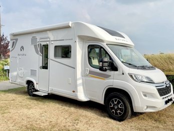 Autocaravana Perfilada Bavaria  En alquiler en Radinghem-En-Weppes
