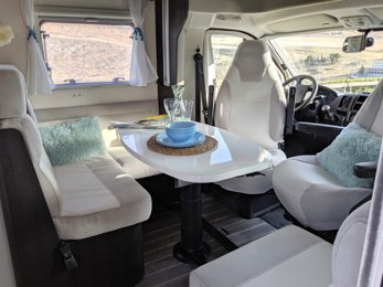 Camping-car Profilé Roller Team Kronos 284TL en location à Sevilla