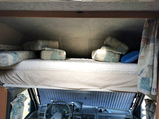 Viaggio del Camper Mansardato