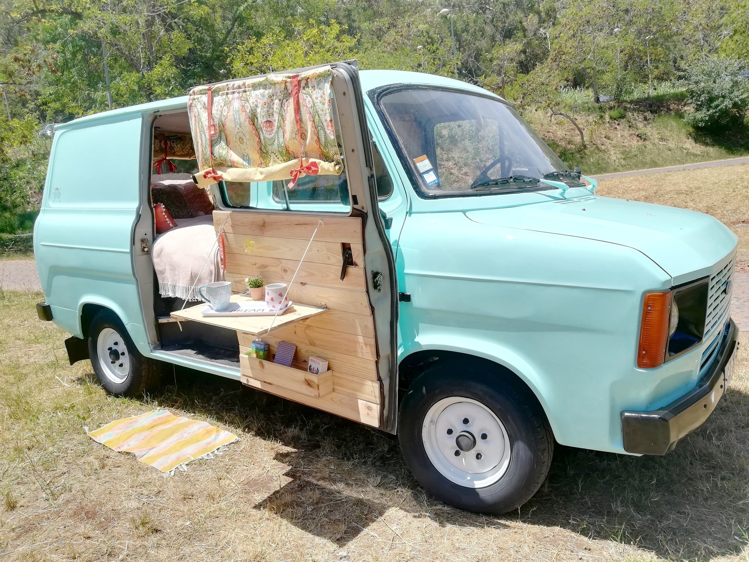 Rental Camper - Lisboa - Ford Transit 1980 | Yescapa