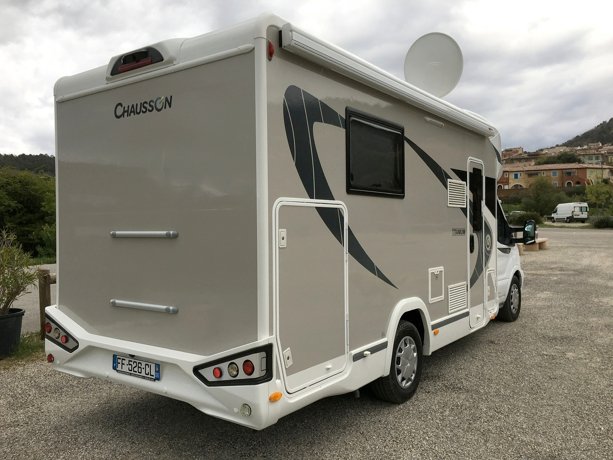 Rental Low profile RV