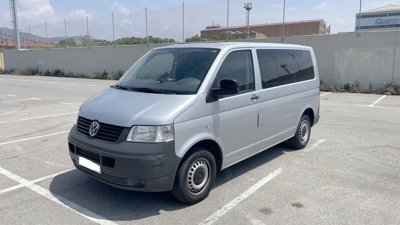 Campingbus Volkswagen Transporter T5 zu vermieten in Barcelona