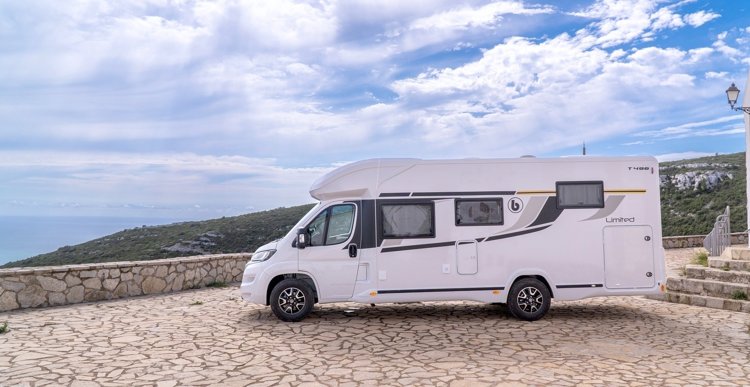 Aluguer de Autocaravana Perfilada