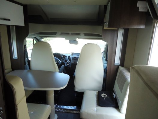 Aluguer de Autocaravana Perfilada Ford Transit Ci Nacre Xt64