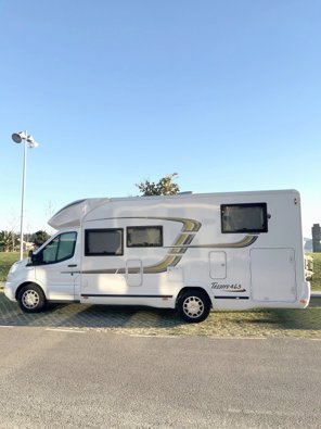 Aluguer de Autocaravana Perfilada Benimar Tessoro 463