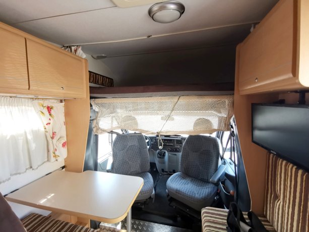 Vermietung von Alkoven Wohnmobil