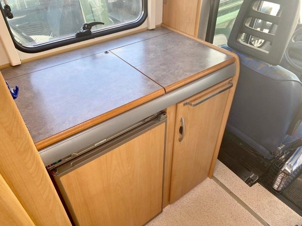 Viaggio del Camper Mansardato