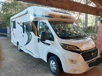 Teilintegriertes Wohnmobil Chausson 768 xlb zu vermieten in Bras