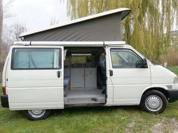 Campervan Volkswagen California em aluguer em Benalmádena