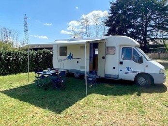 Halfintegraal camper Elnagh Slim 2 Te huur in Eysines