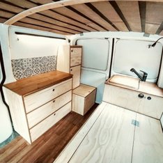 Furgoneta camper Volkswagen T5 1,9 l 102 ch En alquiler en Burgos