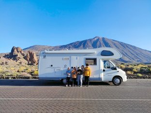 Alquiler de Autocaravanas y Furgonetas Camper Tenerife Yescapa