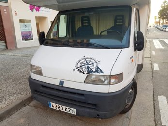 Camping-car Capucine Hymer Campswing 594 en location à Utebo