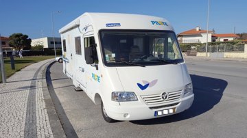 Camper Motorhome Pilote Jumper 2,2 l 130 ch condiviso a Braga