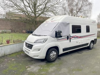 Camper gran volumen Rimor horus 38 En alquiler en Aulnoy-Lez-Valenciennes