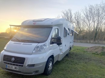 halfintegraal camper Fiat ducato 2.3 multijet 140cv Te huur in Gasteiz