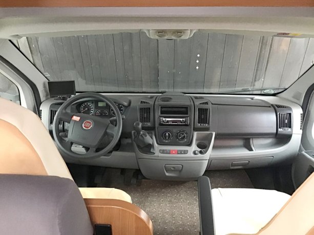 Vermietung von Alkoven Wohnmobil