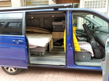 Furgoneta camper Mercedes Viano larga 150cv En alquiler en Bilbo
