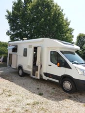 Location De Camping Cars Et Vans Bourges Yescapa