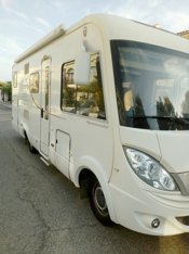 Wohnmobil Vollintegriert Hymer 585 zu vermieten in Monte Faro