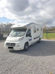 Camping-car Profilé MC LOUIS P700 Ducato 2,3 l Multijet 130 ch. en location à Mellet