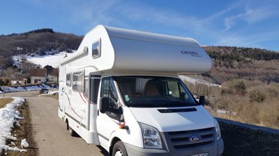 Autocaravana Capuchina Carado 366 En alquiler en Vif