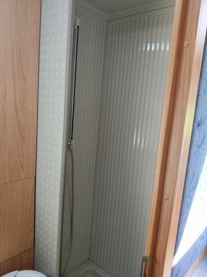 Aluguer de Autocaravana Integral Burstner Elegance I 710