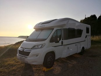 Teilintegriertes Wohnmobil Adria 670 Sl Axess zu vermieten in Pontevedra