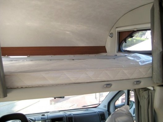 Aluguer de Autocaravana capucino Mobilvetta Kea 73