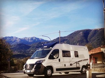 Buscamper Mclouis 3 Maxi S-Line Te huur in Bojano