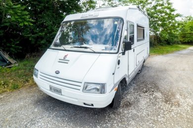 Camping-car Intégral Laika laserhome 560 en location à Roma