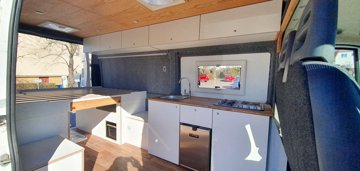 Converted van Peugeot Boxer For hire in Mainz