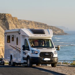 Autocaravana Perfilada Rimor 69 Plus En alquiler en Amadora