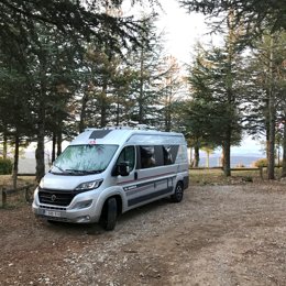 Fourgon aménagé Adria Twin en location à Villers-La-Ville