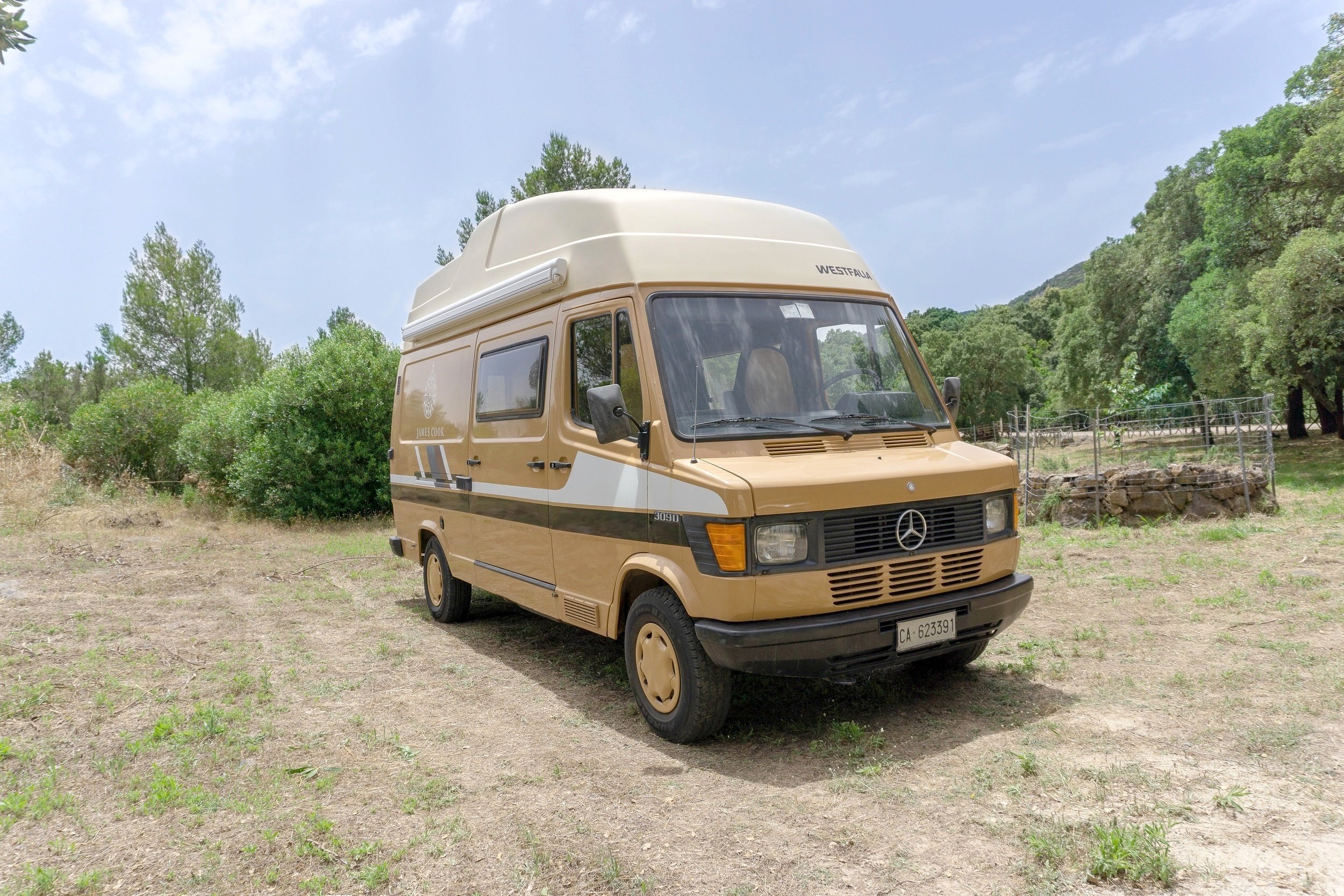 mercedes benz campers